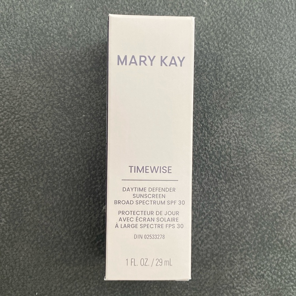 Mary kay Time Wise Daytime Defender Sunscreen Broad Spectrum spf 30
